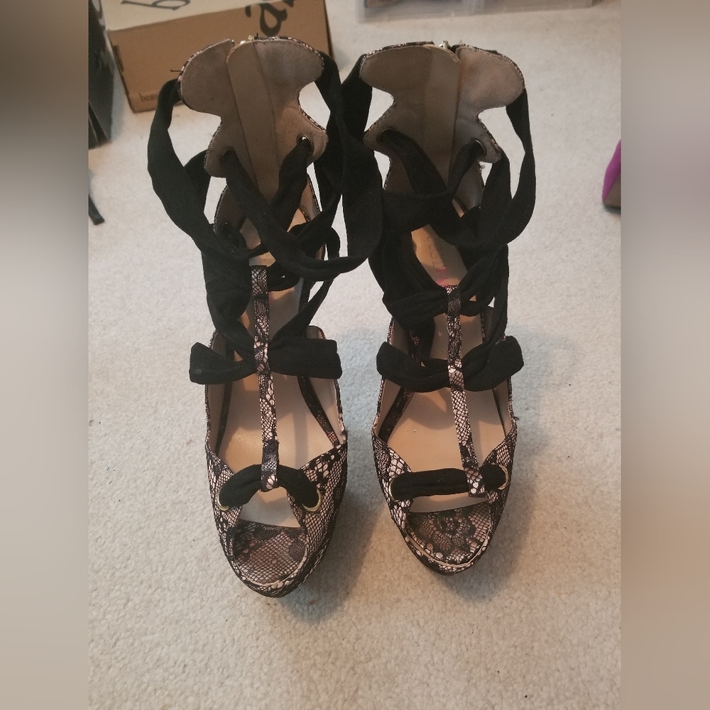 Dress sandals